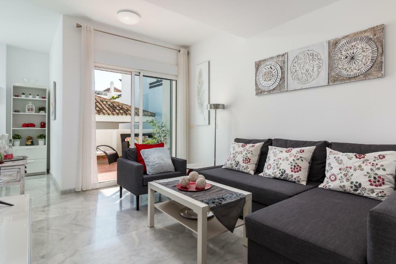 Valle Romano Golf Luxury Apartment 埃斯特波纳 外观 照片