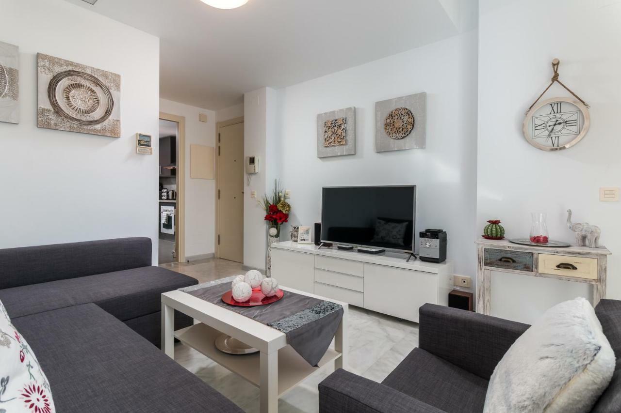 Valle Romano Golf Luxury Apartment 埃斯特波纳 外观 照片