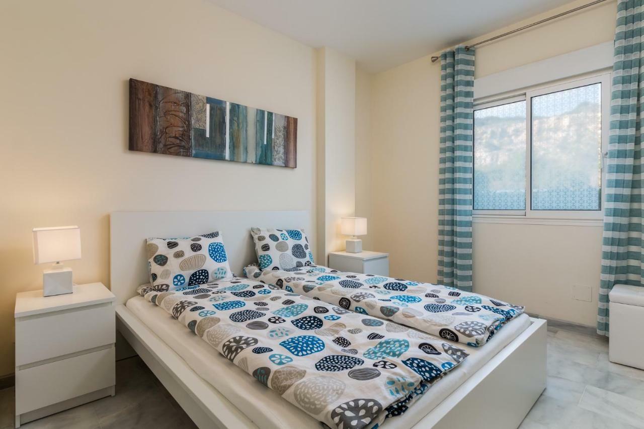 Valle Romano Golf Luxury Apartment 埃斯特波纳 外观 照片